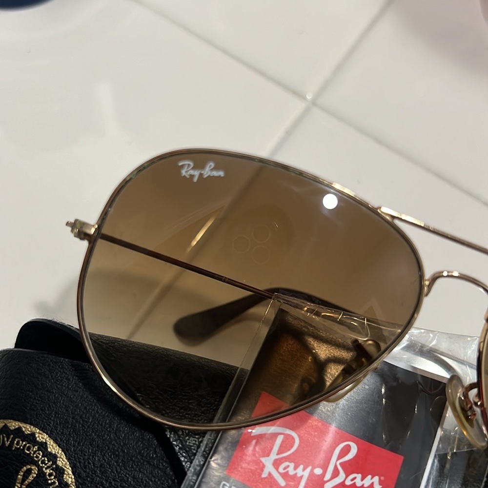 Authentic Aviator Gradient Ray Ban Sunglasses. Br… - image 2